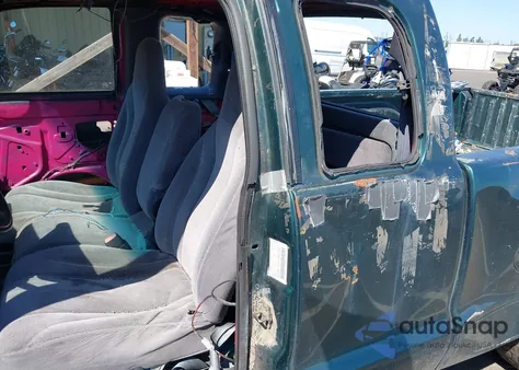 2000 Dodge Dakota Slt/Sport z USA, uszkodzony, nr VIN 1B7GL22N5YS516123